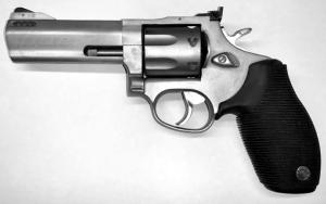                                     Revolver TAURUS 627 Tracker 4" (arme occasion, Très bon état)