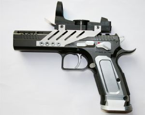 Pistolet Tanfoglio Limited Custom GK V6 "STEEL" TLGS